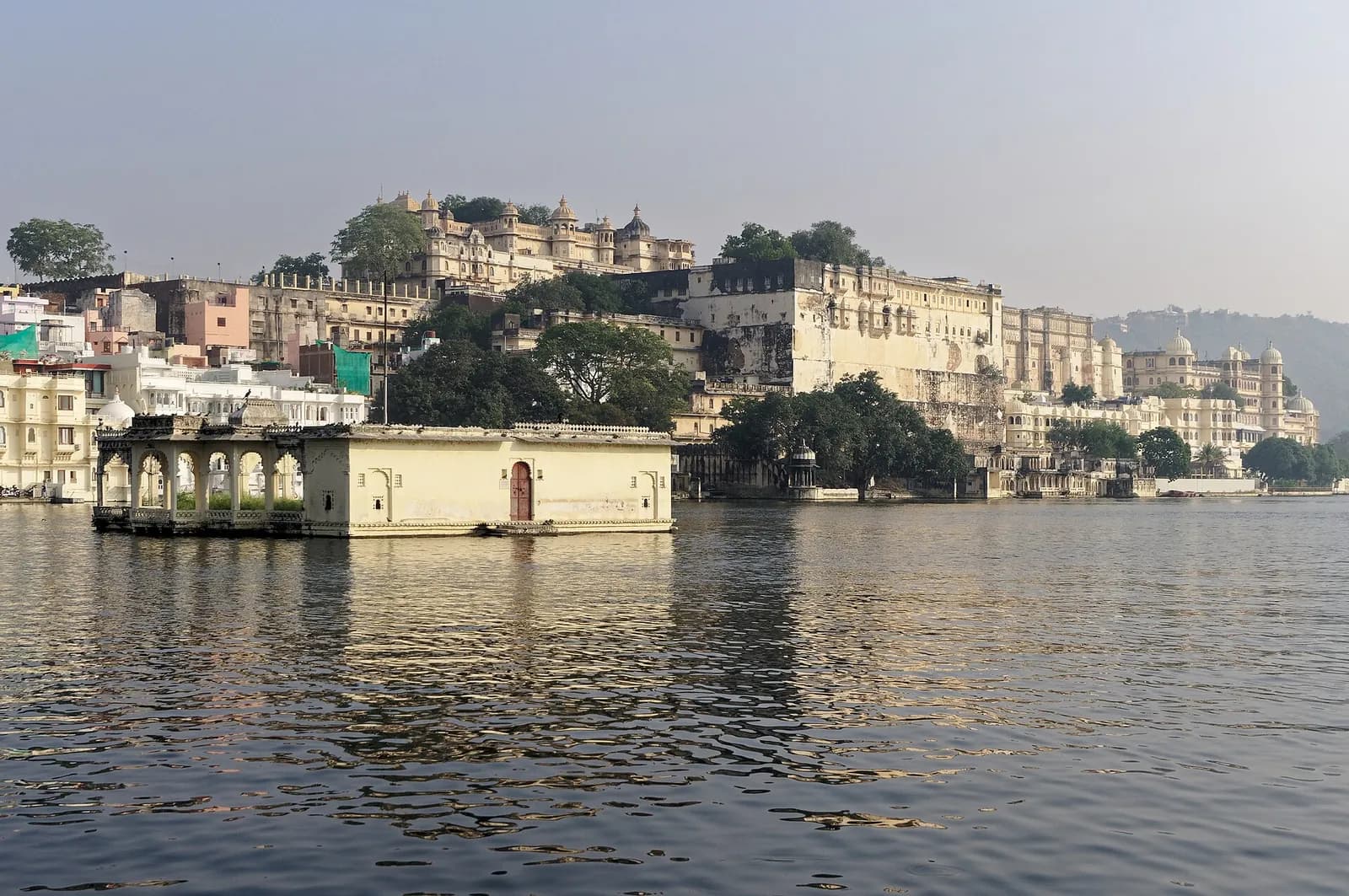 Udaipur City Palace and buildings along Lake Pichola